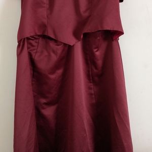 2 bridesmaids gown (28w), 5 ladies shoes (8 1/2 - 9 m), 2 men shoes (10 & 11)